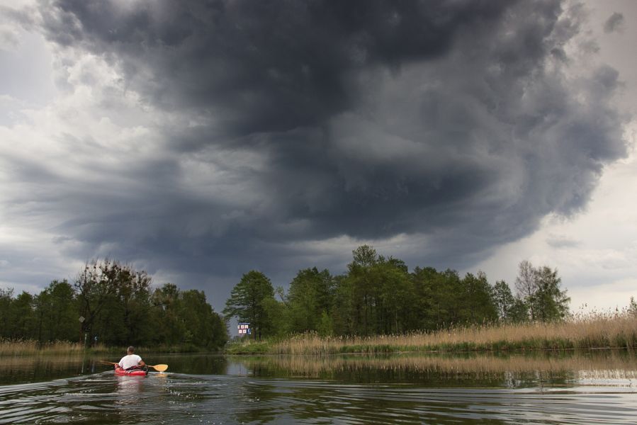 Jezioro Szymon - burza nad Kanałem Szymońskim
Wiosenna burza nad Kanałem Szymońskim
