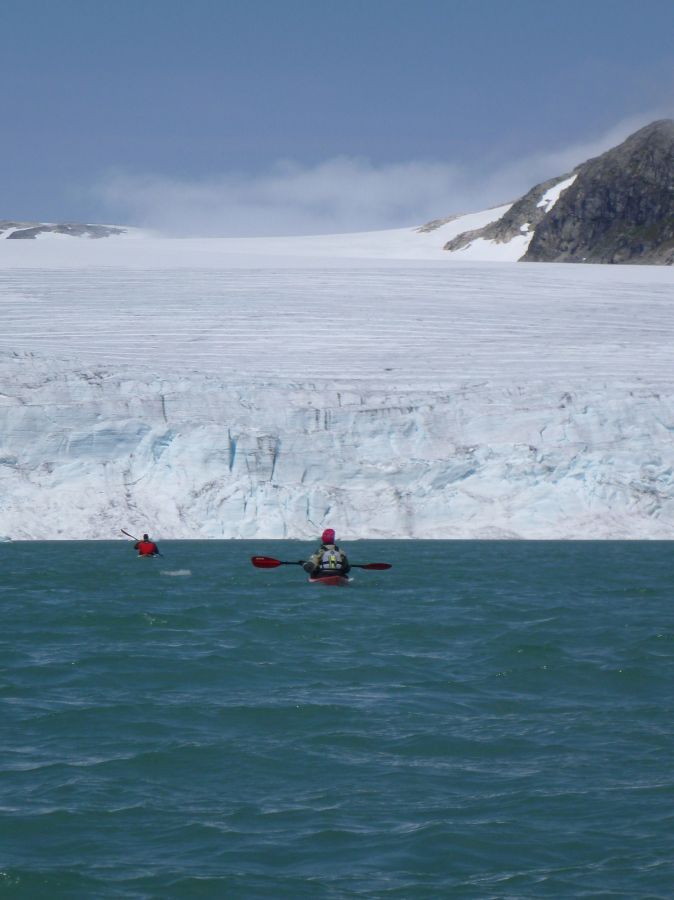 na jeziorze Styggevatnet
Marek Werner
Norwegia, płyniemy do czoła największego w Europie lodowca Josteldalbreen, lipiec 2013
Słowa kluczowe: Norwegia lodowiec