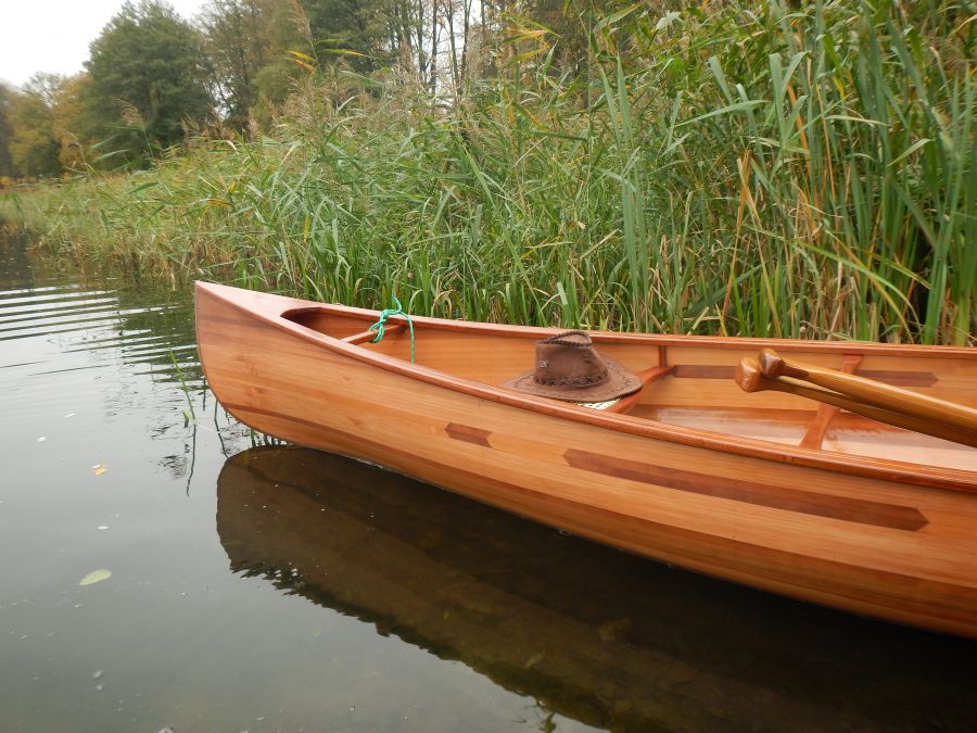 Jesienne kanu
Weekendowe pływanie kanuistów - Dąbrówno październik 2015
Słowa kluczowe: rzeka, kanu, canoe, jesień