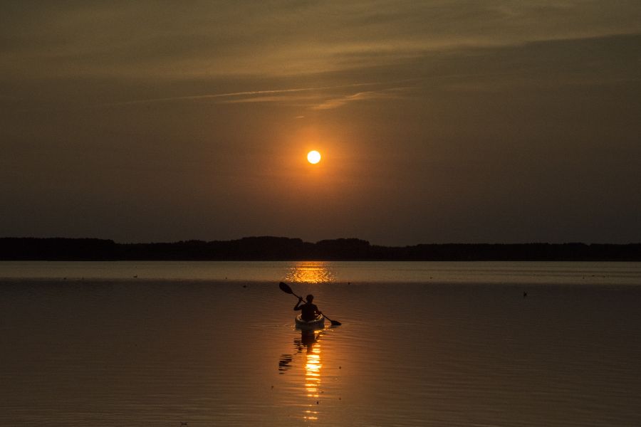 Zachód słońca na Jeziorze Karsińskim
