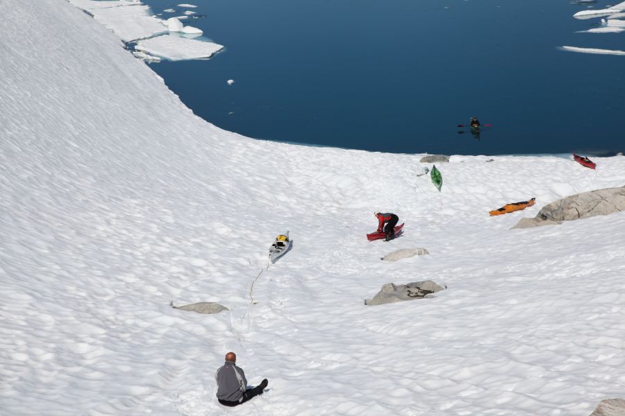 Łap kajak!
Ześlizgnięcie kajaków na jezioro lodowcowe Styggevatnet, Norwegia.
Słowa kluczowe: jezioro lodowcowe, Norwegia